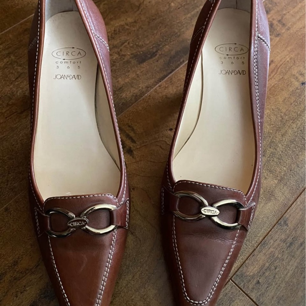Joan & David Brown Flats with Pointed Toe Design